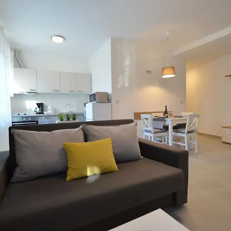 Stylish And Modern Апартаменты *